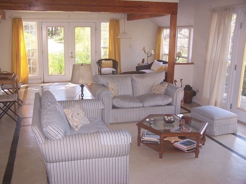 Excelente casa en alquiler en Laguna Blanca 